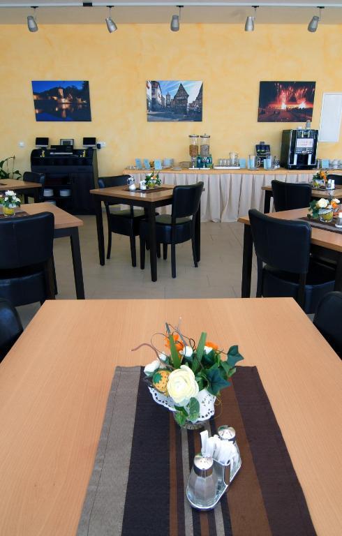 Hotel Frankenhoehe Aurach Ngoại thất bức ảnh