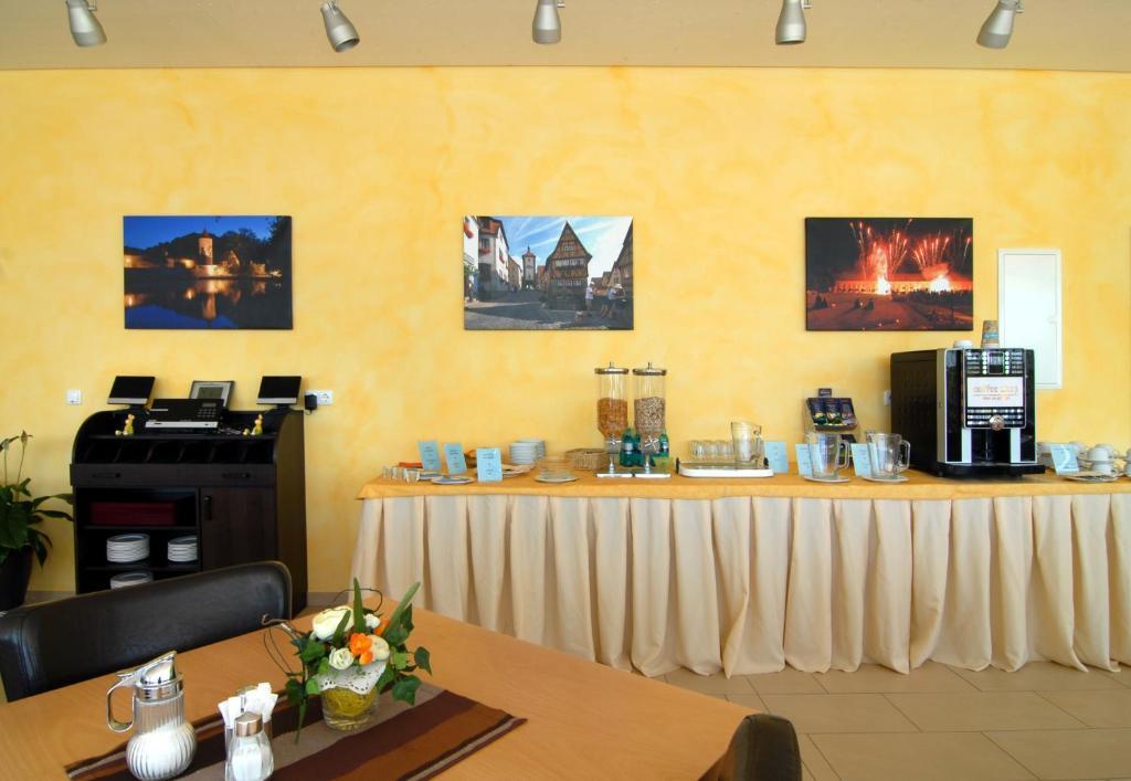Hotel Frankenhoehe Aurach Ngoại thất bức ảnh