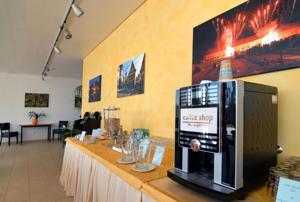 Hotel Frankenhoehe Aurach Ngoại thất bức ảnh